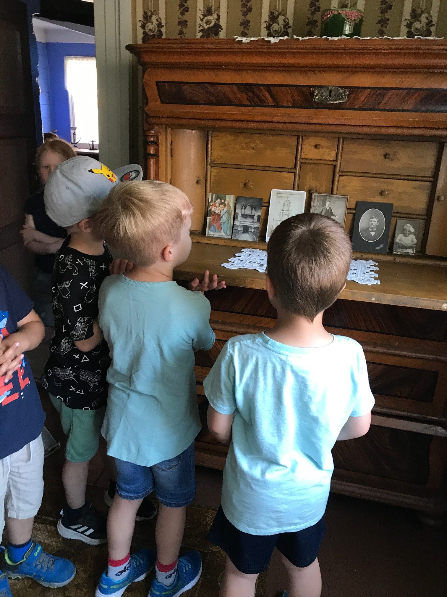 2020-06 -19_TS På besøk i Losahuset