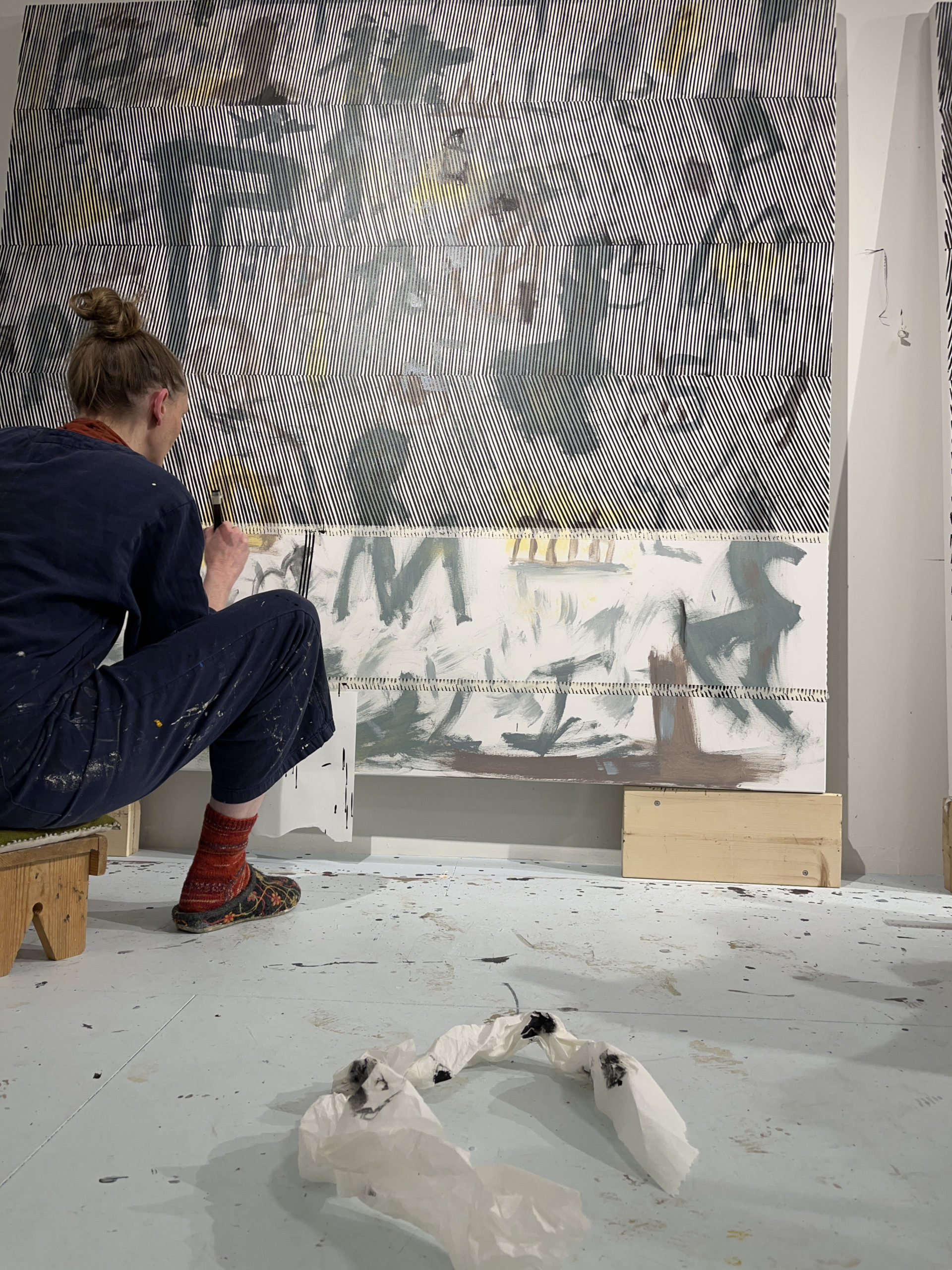 Anna Marie Sigmond Gudmundsdottir i arbeid