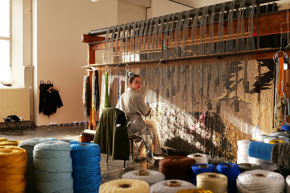 Ann Cathrin November Høibo i atelieret_lav oppløsning